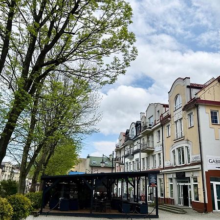 Apartament Dobre Miejsce Ustrzyki Dolne Bagian luar foto