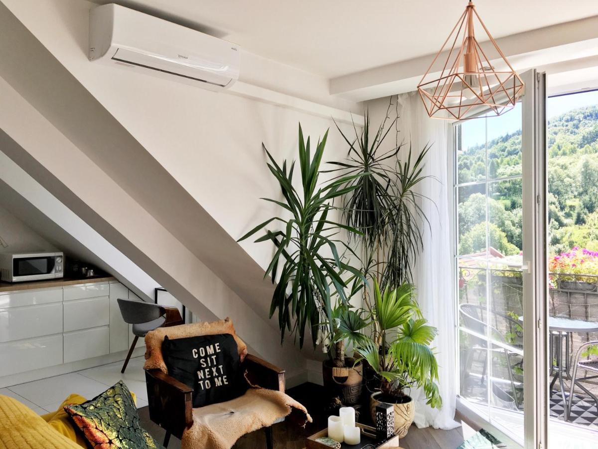 Apartament Dobre Miejsce Ustrzyki Dolne Bagian luar foto