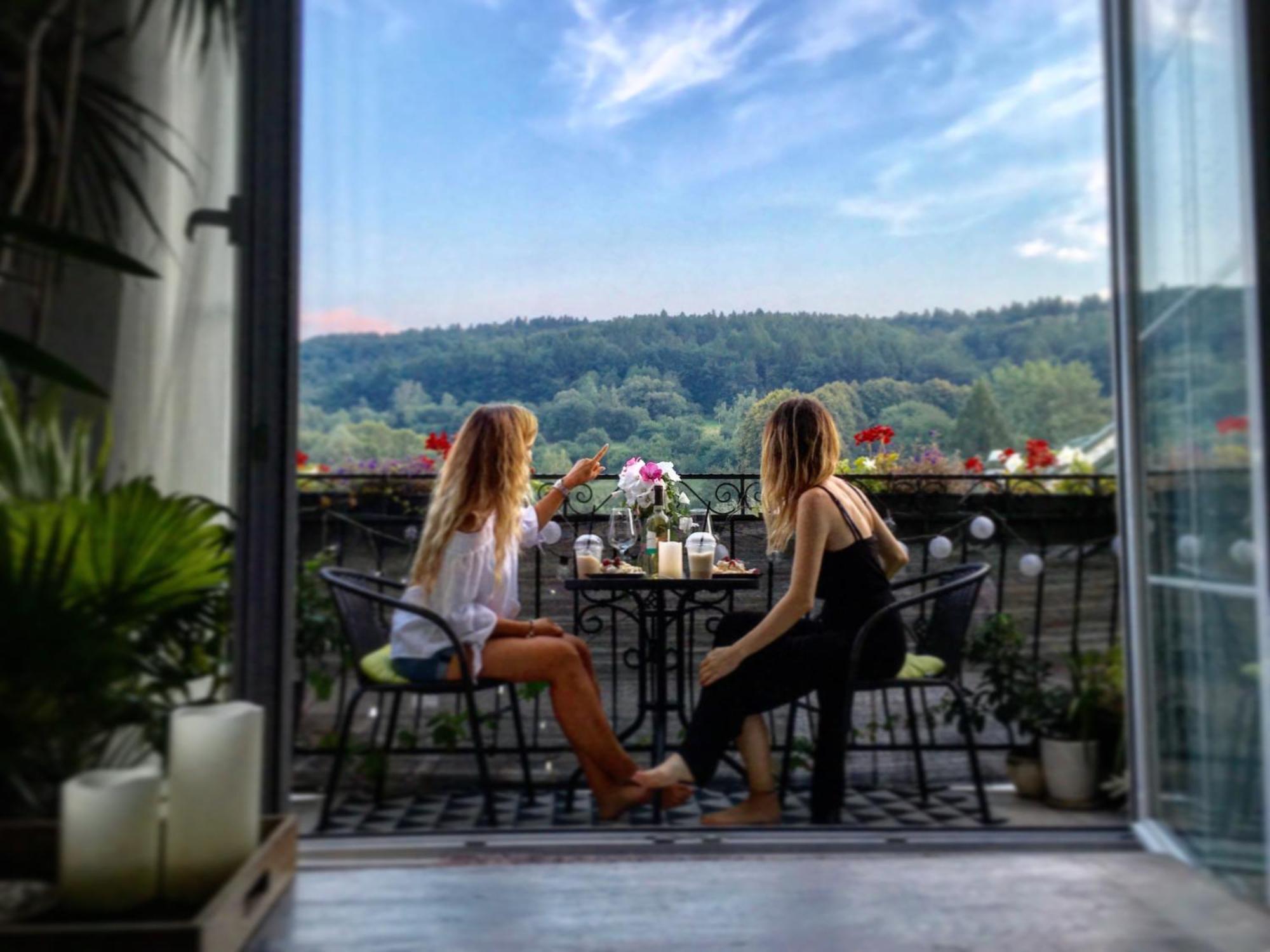 Apartament Dobre Miejsce Ustrzyki Dolne Bagian luar foto